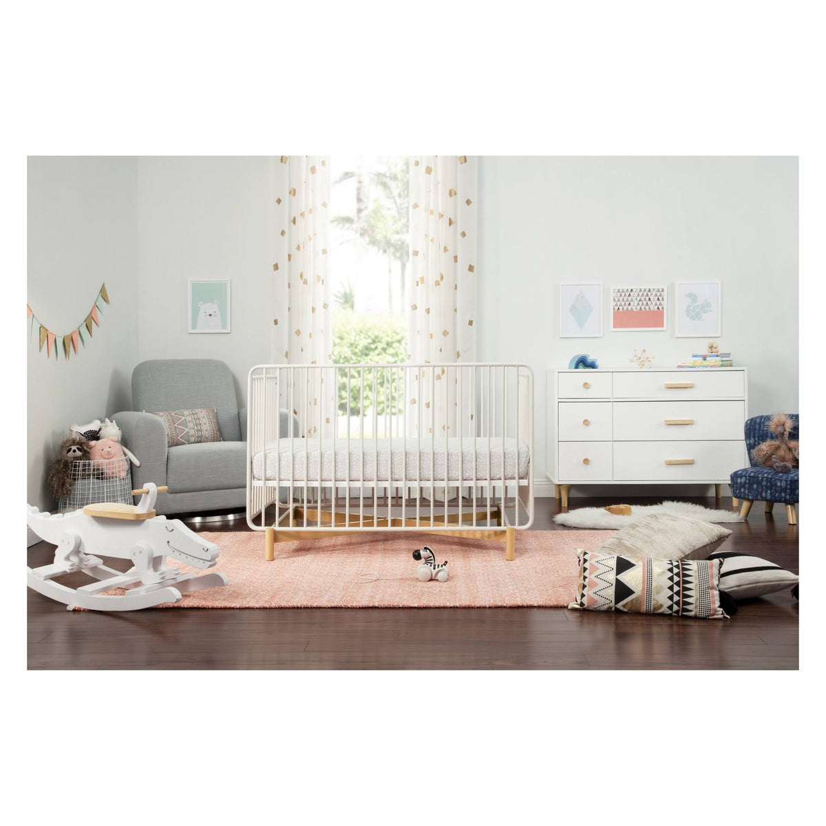 Metal Crib with Toddler Bed Conversion Kit G3368