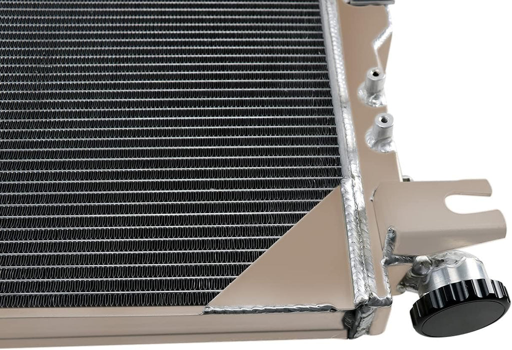 3 Row Core Radiator for Jeep Wrangler JK 3.6L 3.8L V6 Engine MT O937752