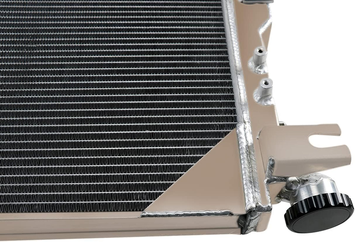 3 Row Core Radiator for Jeep Wrangler JK 3.6L 3.8L V6 Engine MT O937752