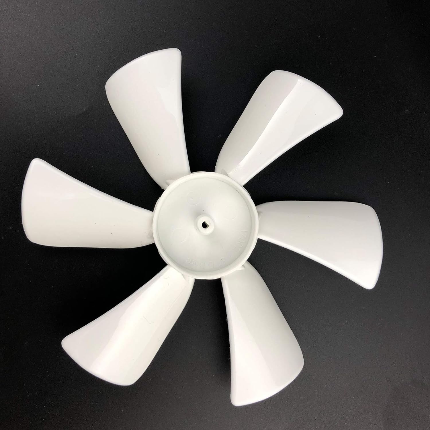 White Lid 12V RV Roof Vent with Fan M18776
