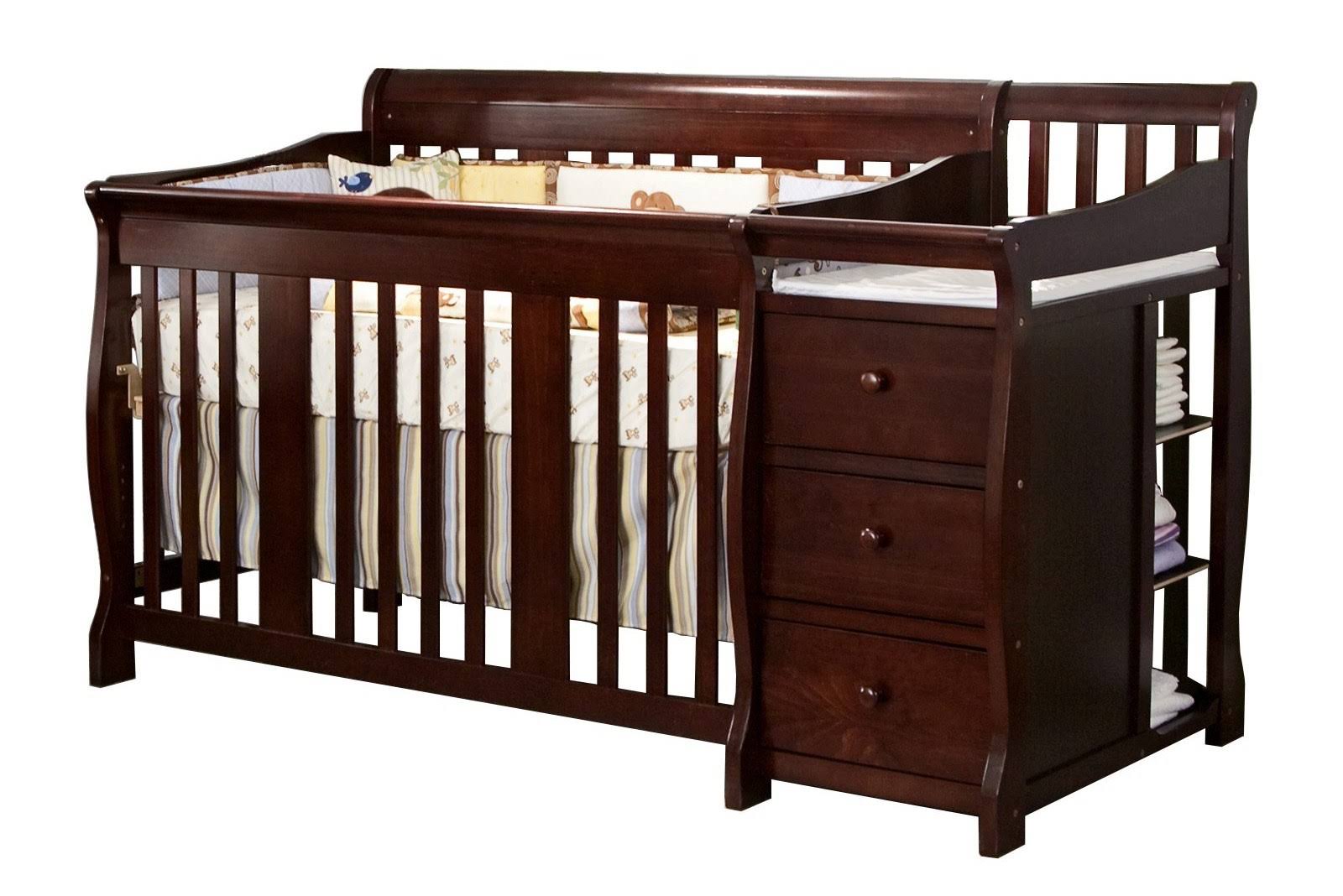 4-in-1 Convertible Crib and Changer R215009