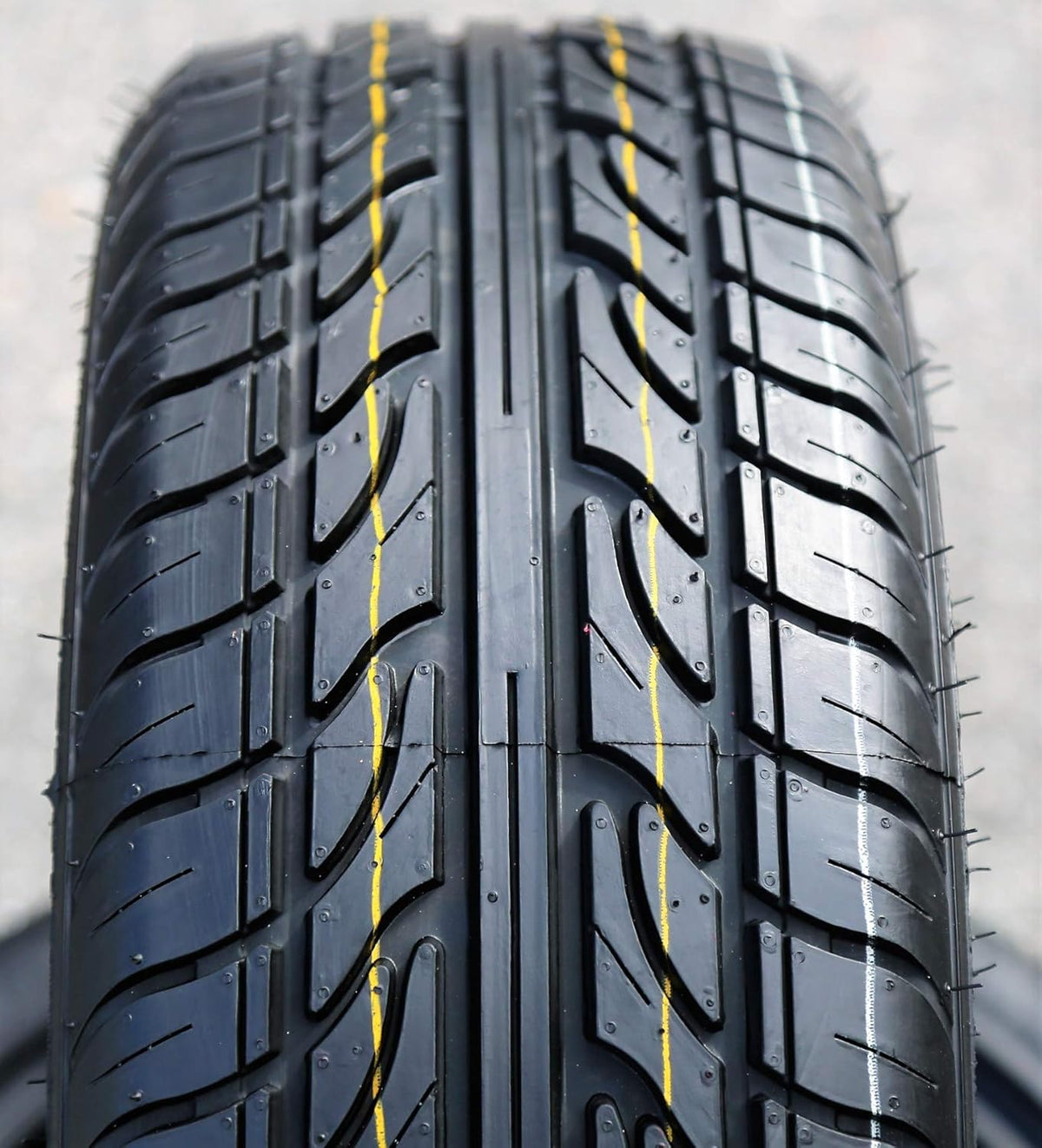 Set of 4 195/45R15 78V Performance Radial Tires J397